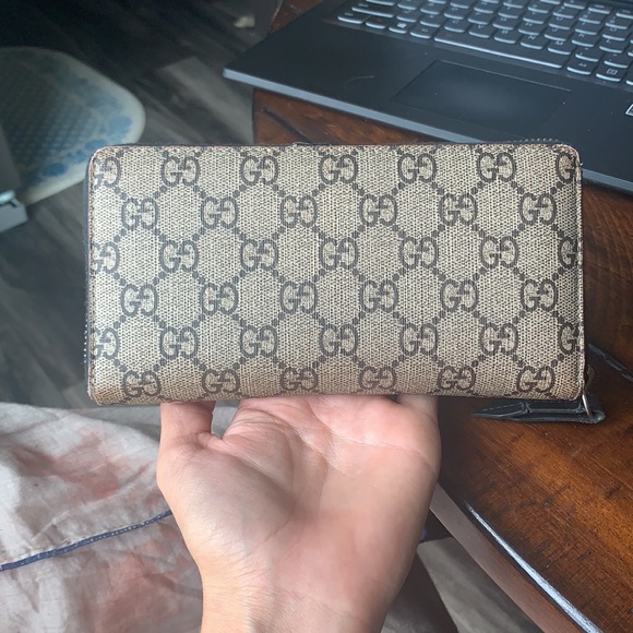 Gucci Snake Wallet - Picture 7 of 10
